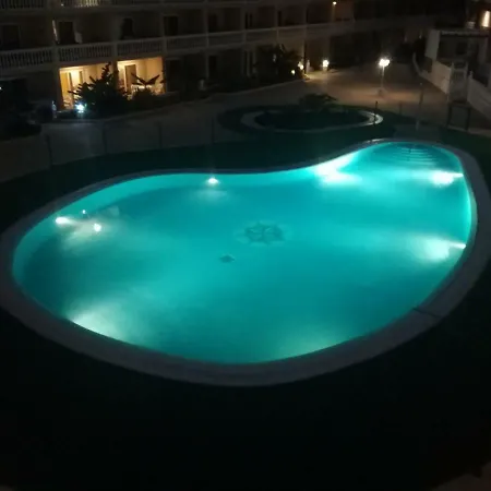 Lejlighedshotel Parque Carolina Costa del Silencio
