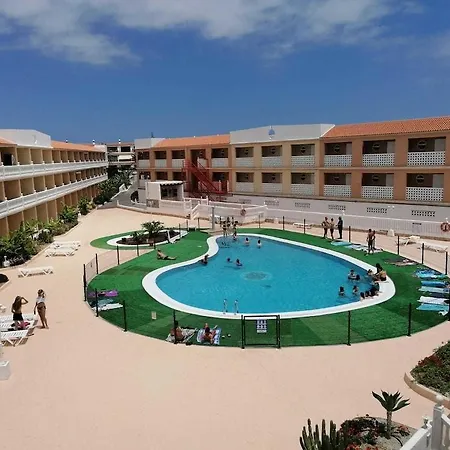 Parque Carolina Apartahotel