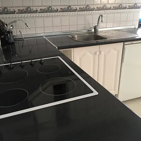 Parque Carolina מלון דירות 3*